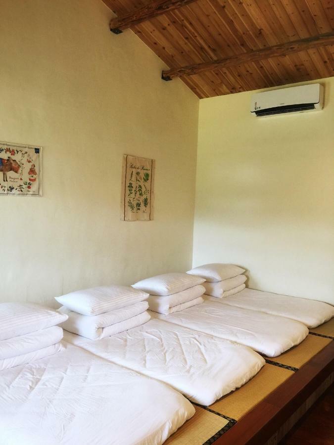 Mooning The Hill Apartment Manzhou Екстериор снимка